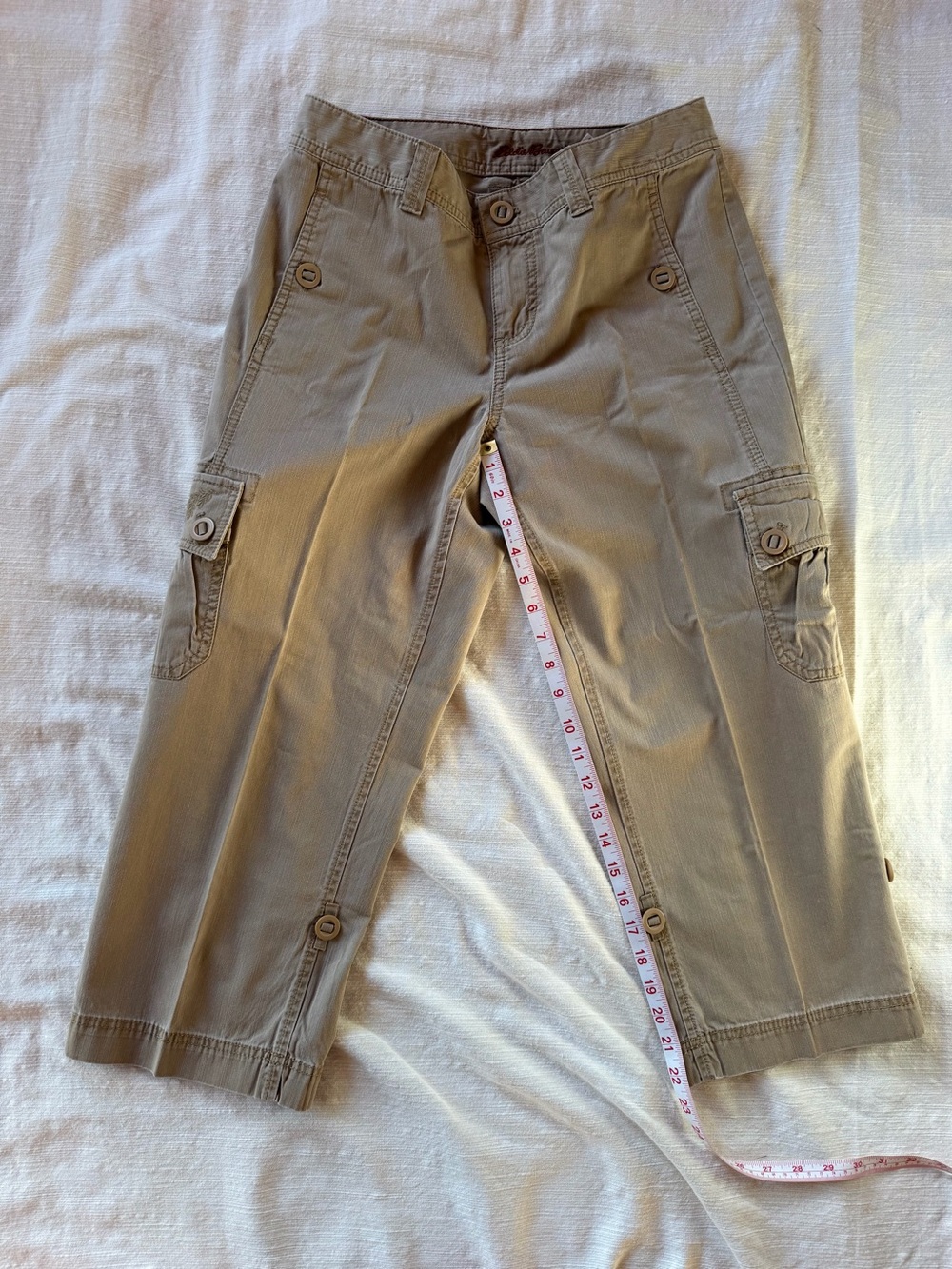 Eddie Bauer Women’s Khaki Cargo Capri Pants